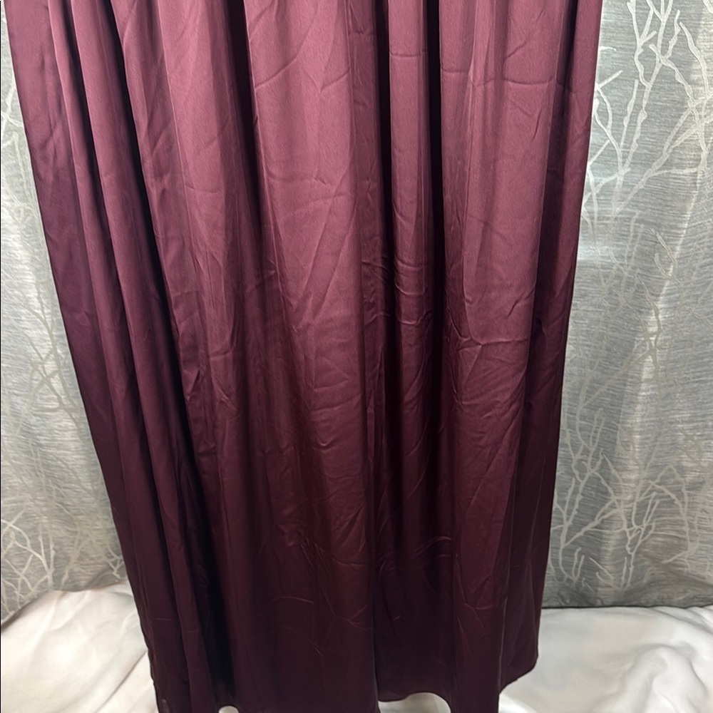 Vera Wang White Halter Maxi Dress Burgundy Size 18 NWT - Picture 8 of 8